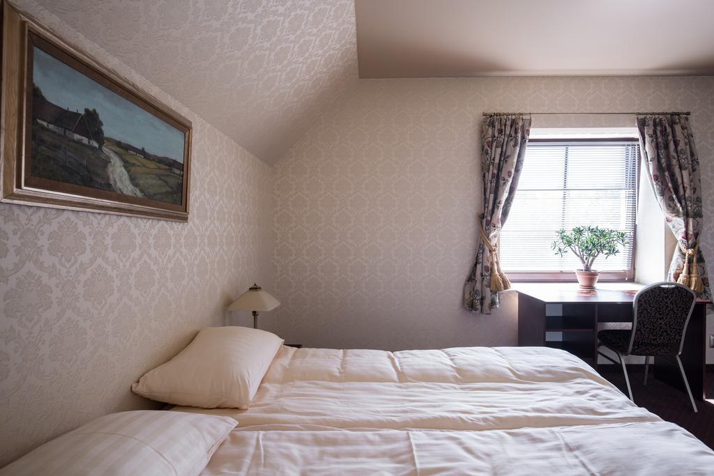 Hotel Folwark Zgierz Oda fotoğraf