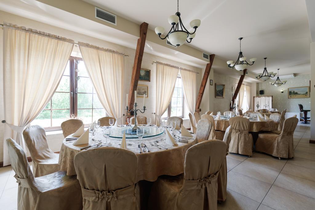 Hotel Folwark Zgierz Dış mekan fotoğraf
