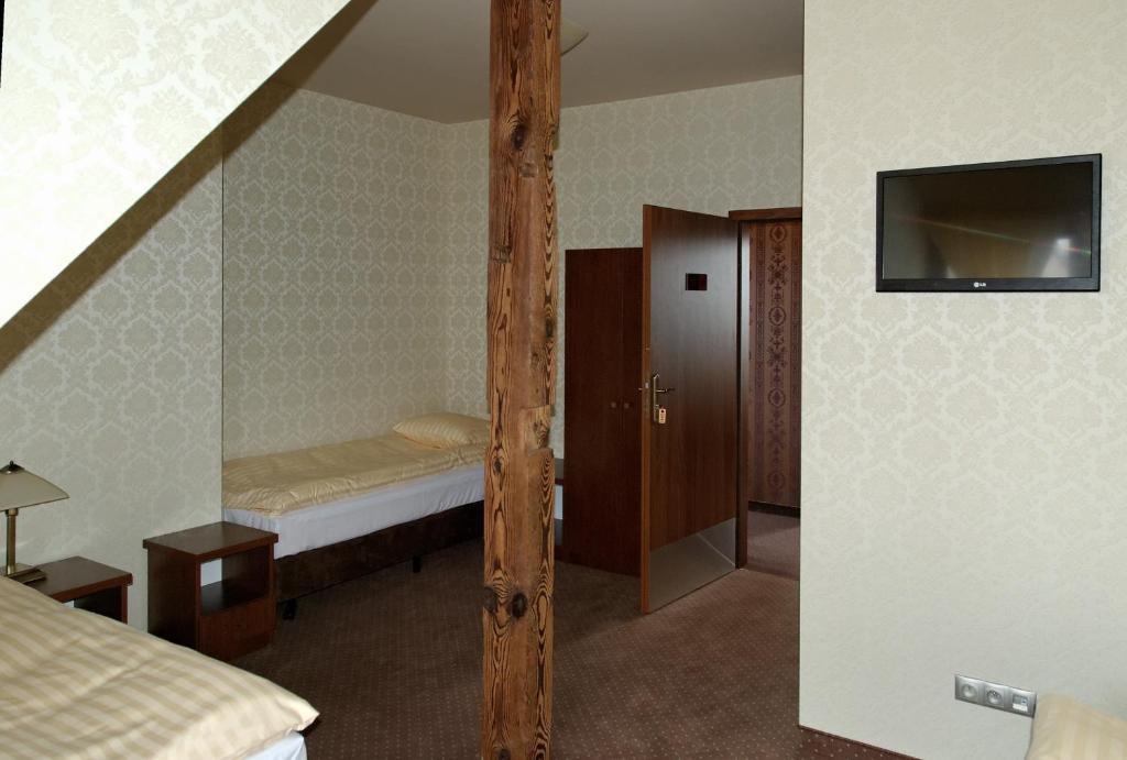 Hotel Folwark Zgierz Oda fotoğraf