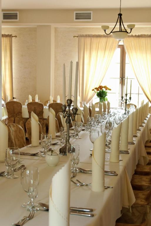 Hotel Folwark Zgierz Dış mekan fotoğraf