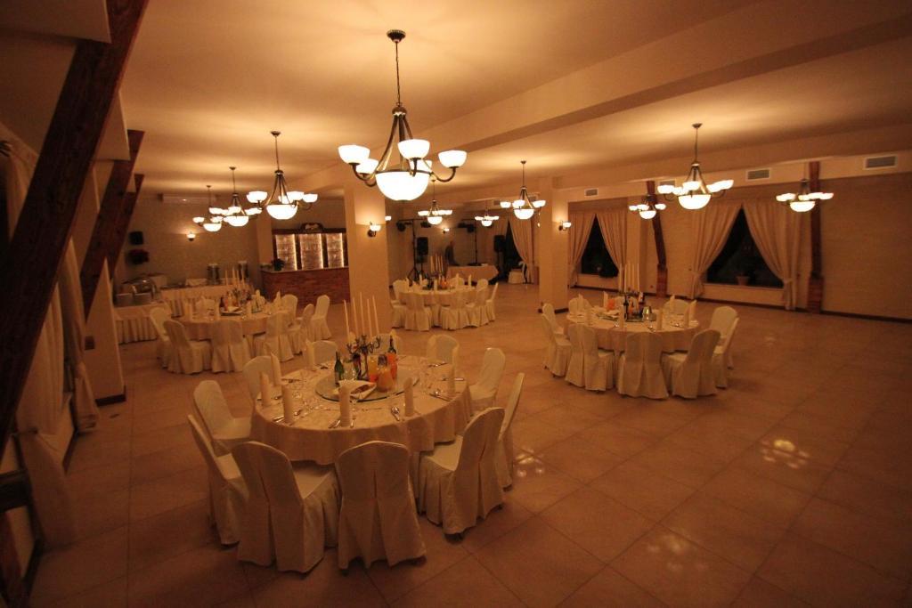 Hotel Folwark Zgierz Dış mekan fotoğraf