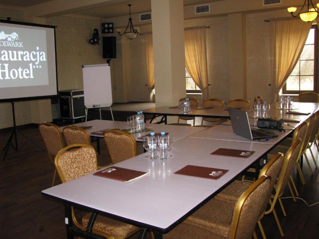Hotel Folwark Zgierz Dış mekan fotoğraf