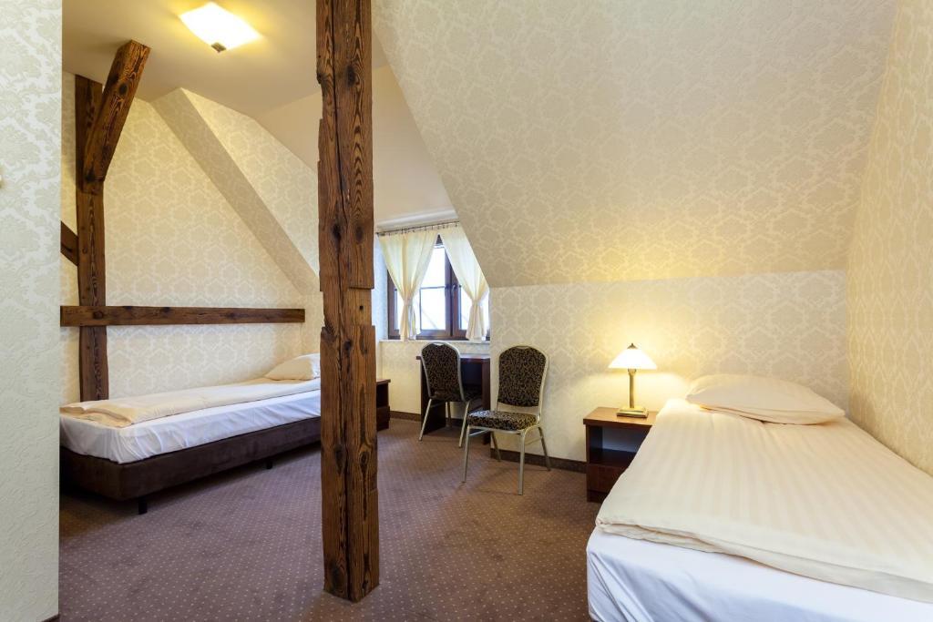 Hotel Folwark Zgierz Dış mekan fotoğraf