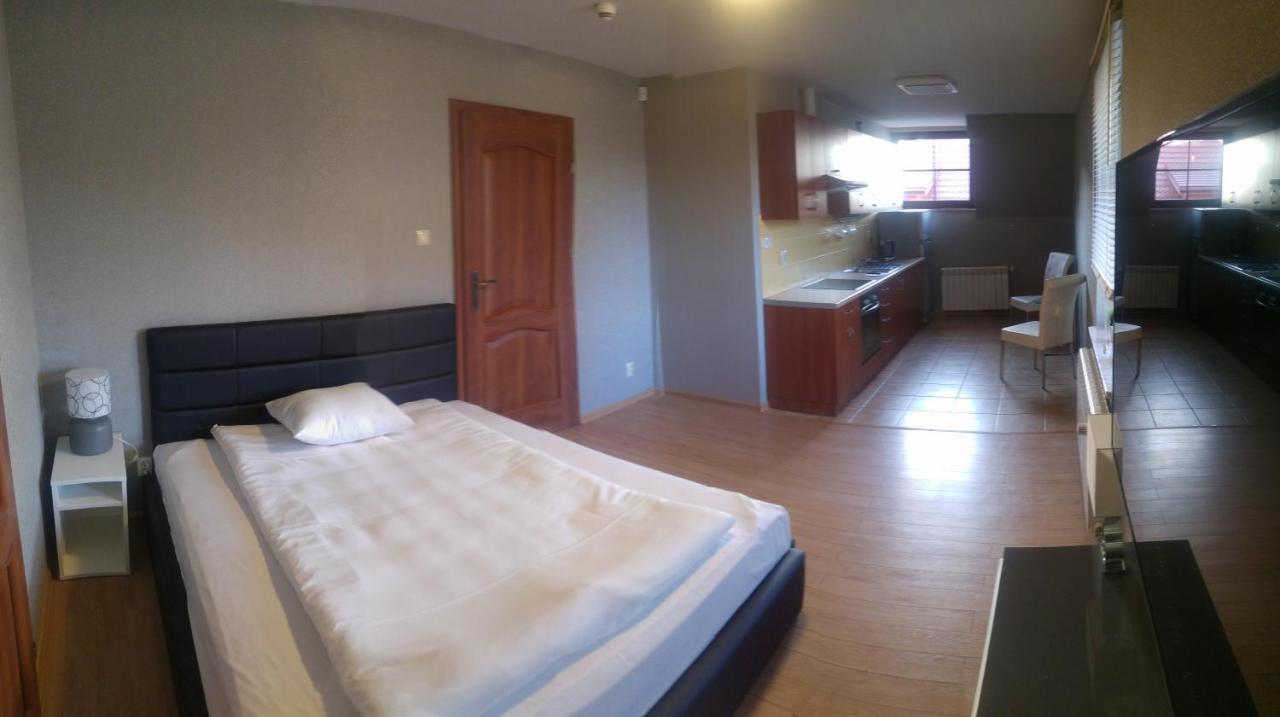 Hotel Folwark Zgierz Dış mekan fotoğraf